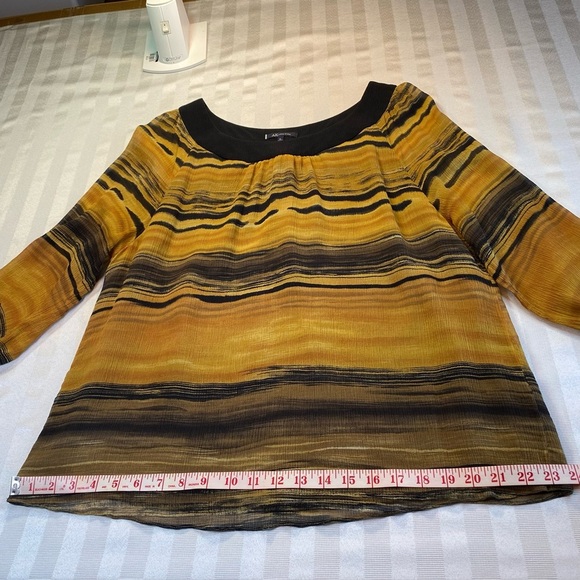 Anne Klein Silk Black Gold Abstract Stripe Pullover Blouse w/3/4 Elastic Sleeves - Picture 5 of 13